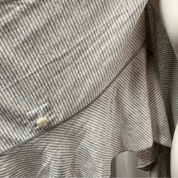 Cabi ATC Reversible Cape XS/S Gray White Travel Lounge wear cotton poncho Spring - Picture 6 of 15